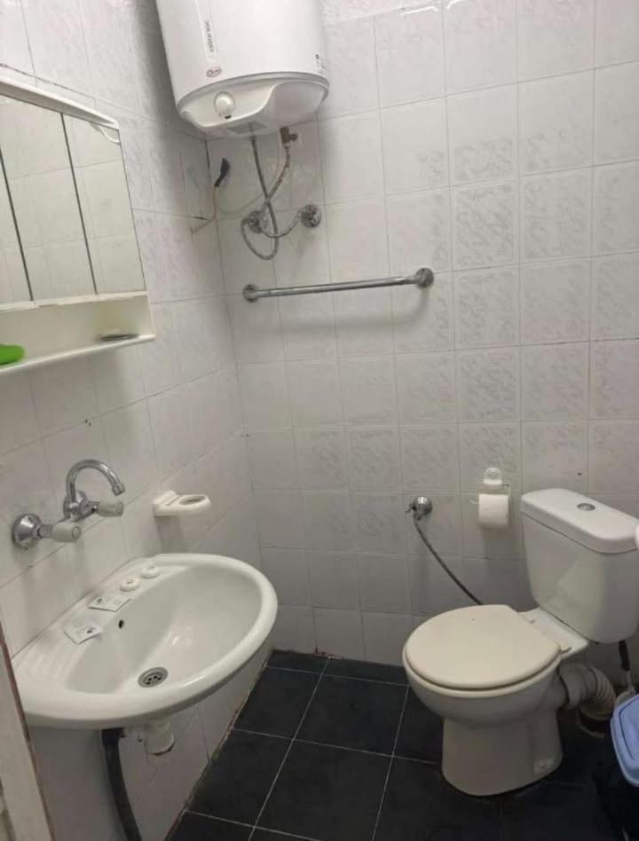 Хотел Елит Kostinbrod Exteriör bild